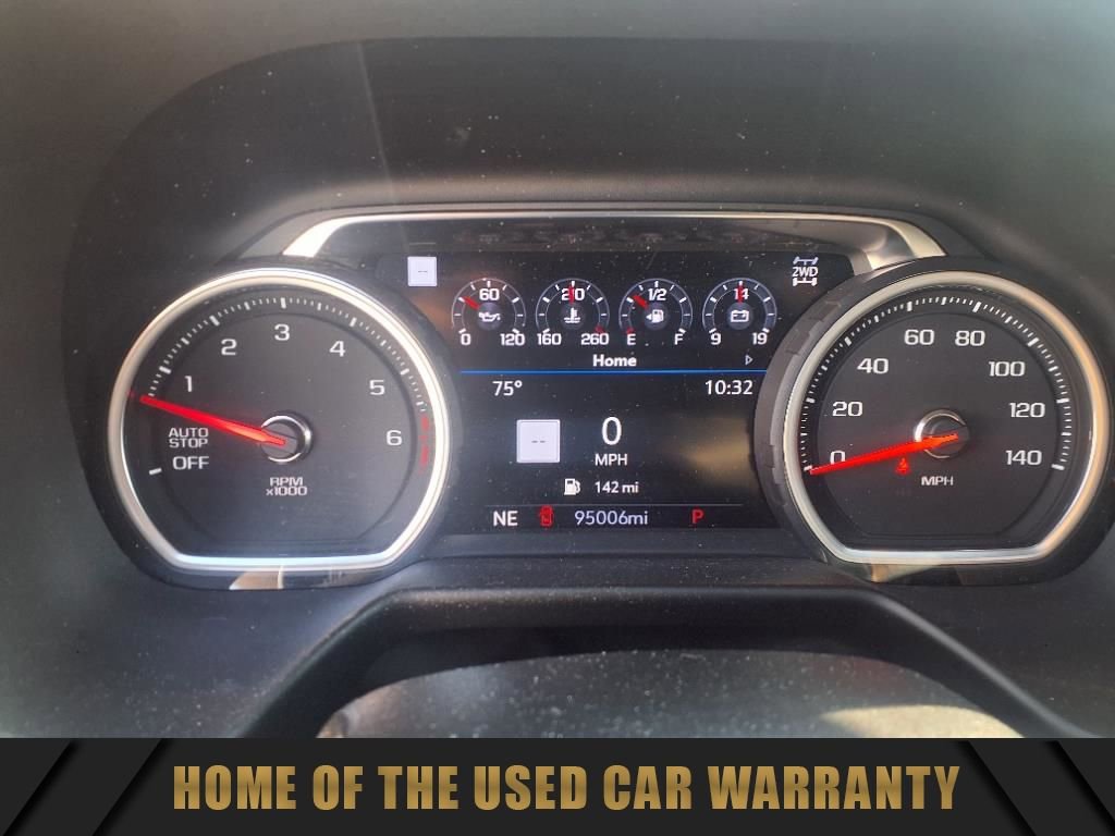 Used 2021 Chevrolet Suburban Premier w/ Premium Package image 22