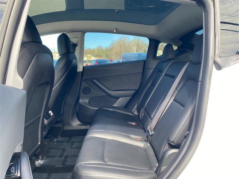 Used 2023 Tesla Model Y AWD image 11