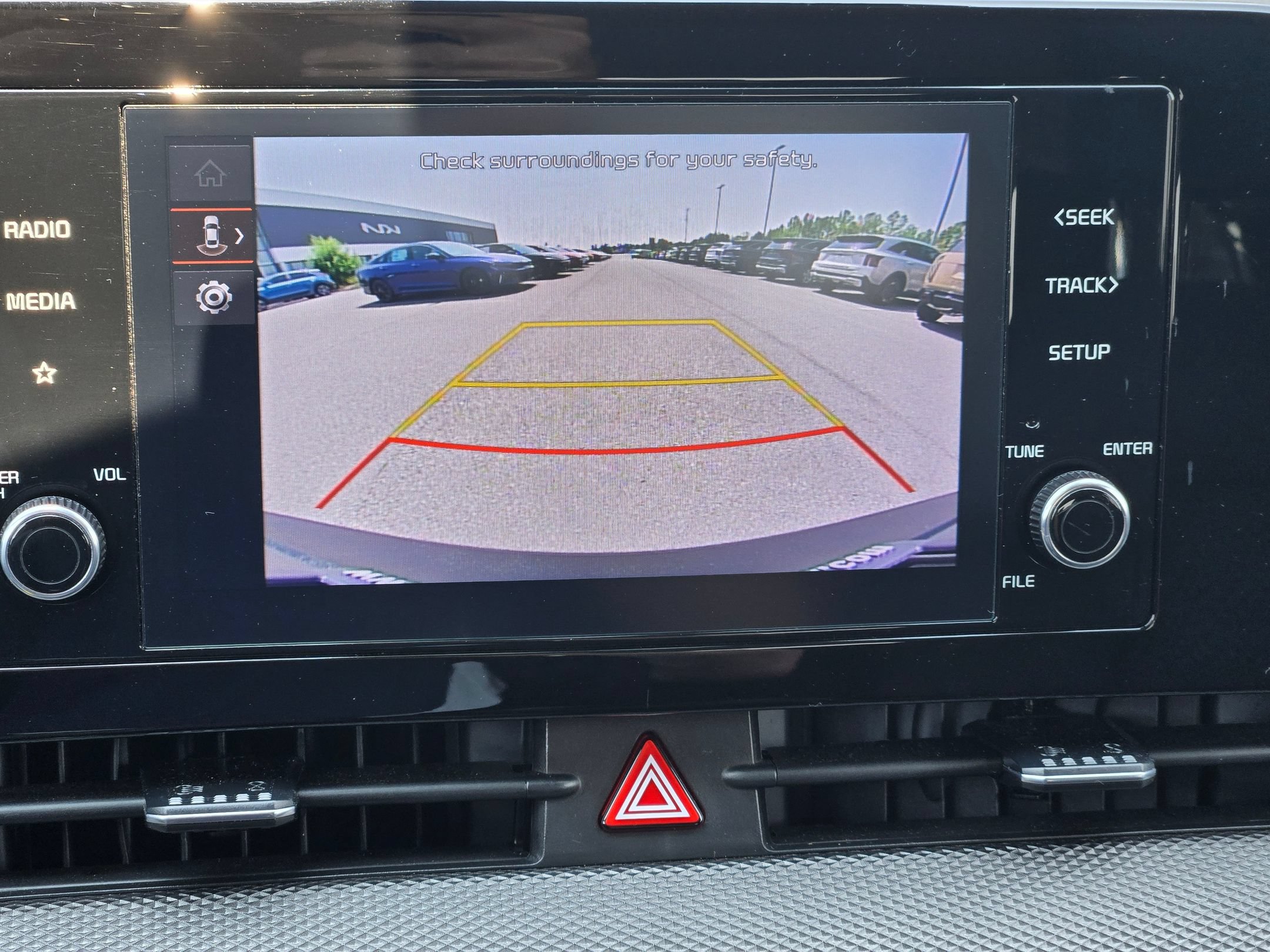 Used 2025 Kia Sportage LX FWD image 30