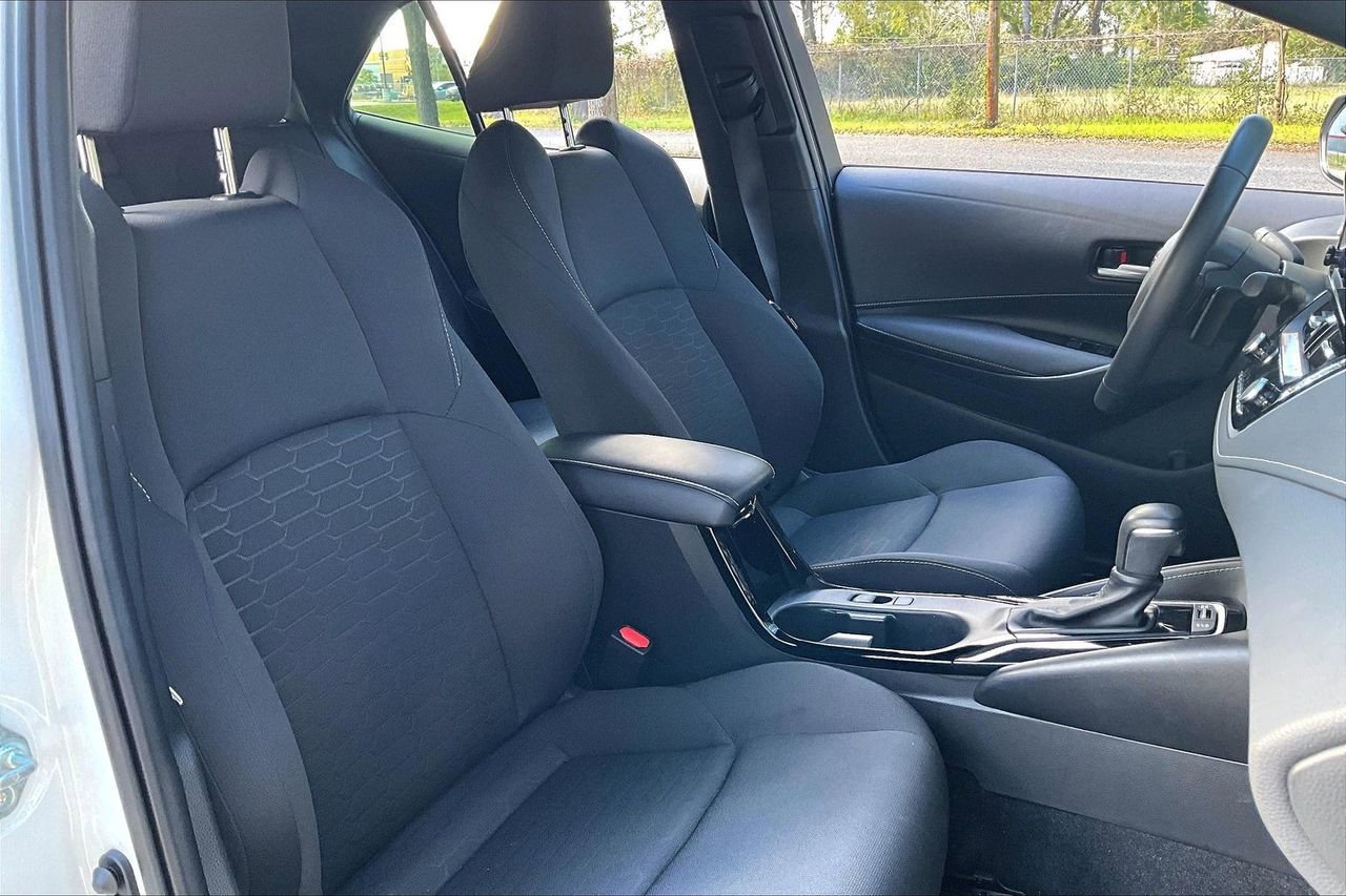 Used 2025 Toyota Corolla SE image 26