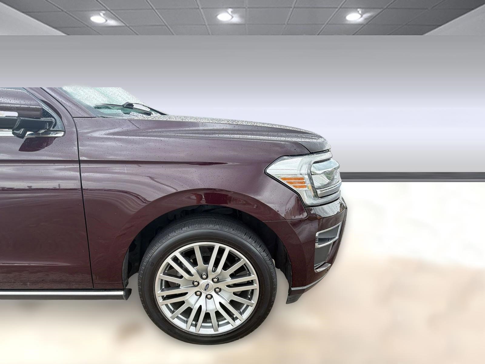 Used 2023 Ford Expedition Limited image 10