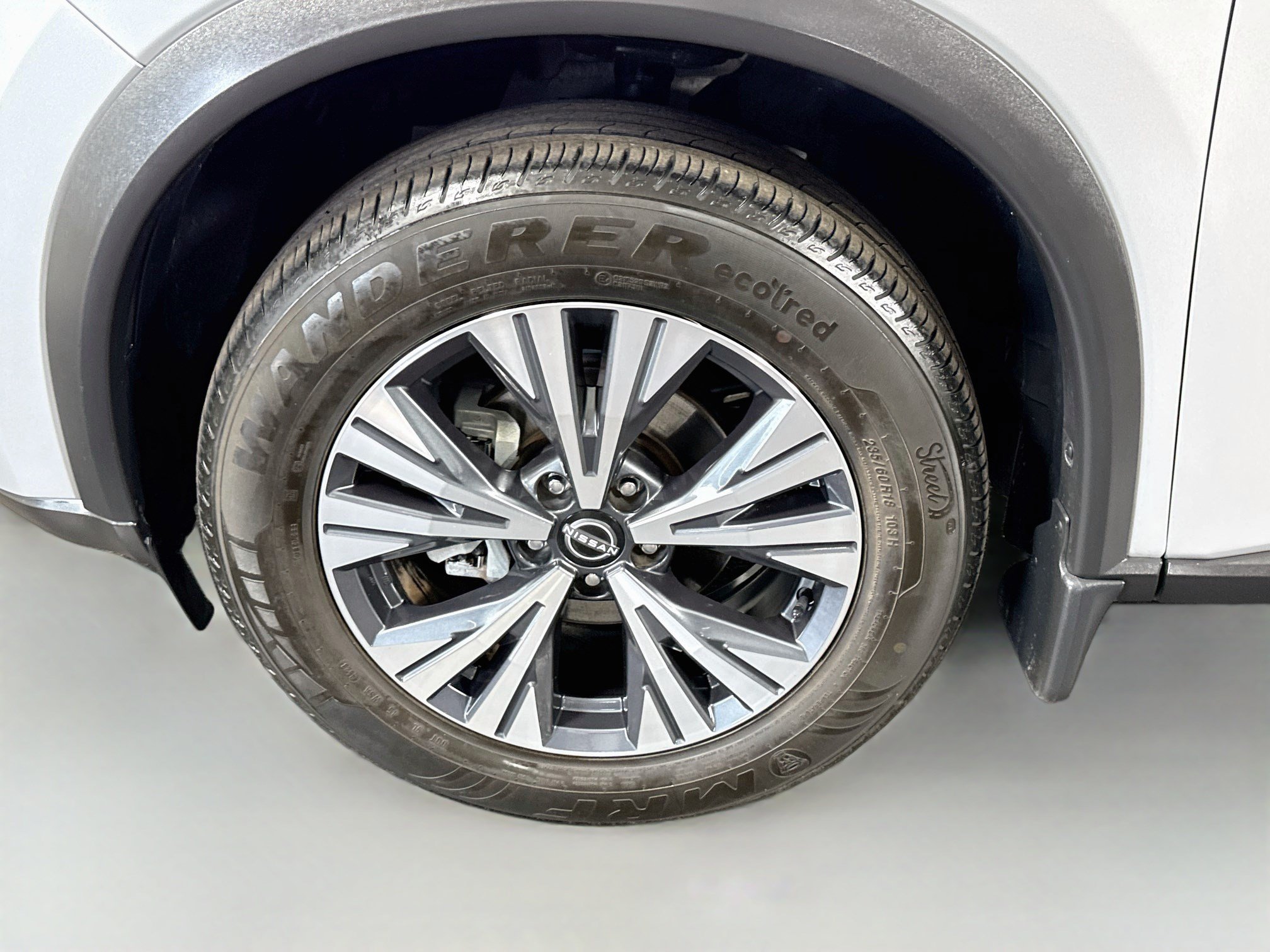 Used 2022 Nissan Rogue SV FWD image 38