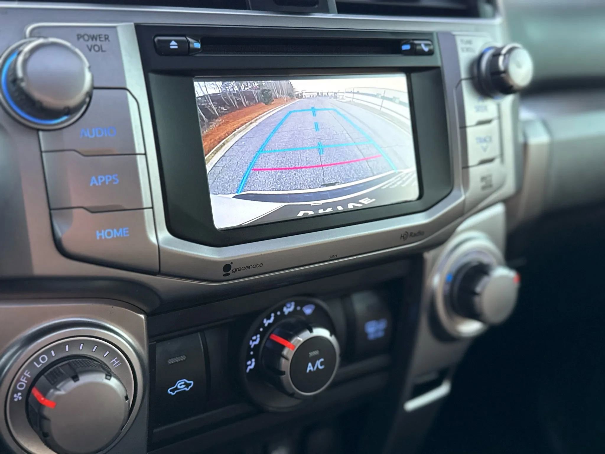 Used 2014 Toyota 4Runner SR5 Premium image 39