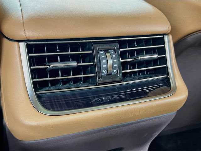 Used 2018 Lexus LS 500 w/ Accessory Package (Z2) RWD image 27