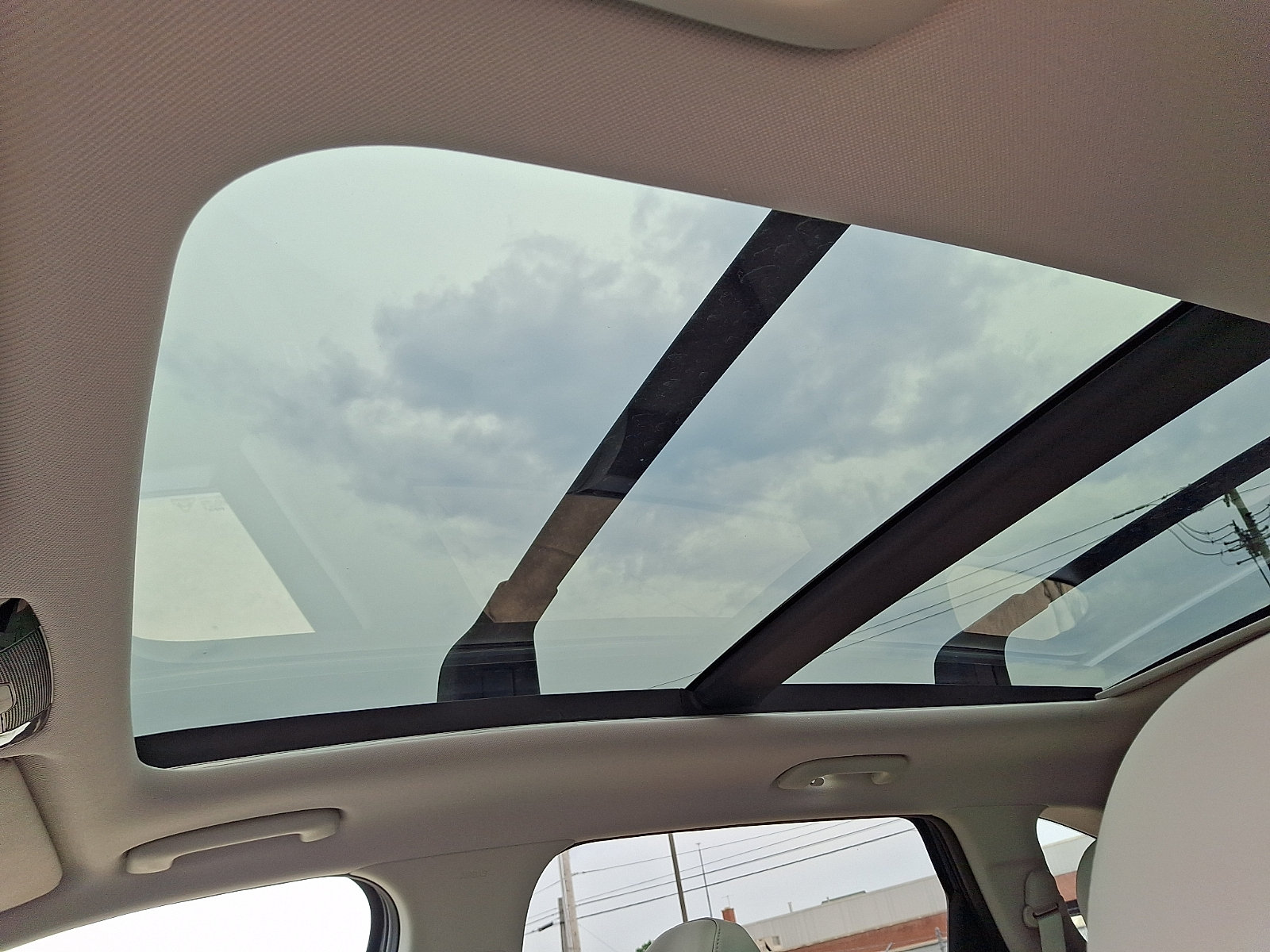 Used 2024 Kia Sorento S w/ Panoramic Sunroof Package FWD image 21