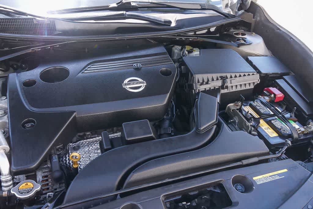 Used 2013 Nissan Altima 2.5 S FWD image 23