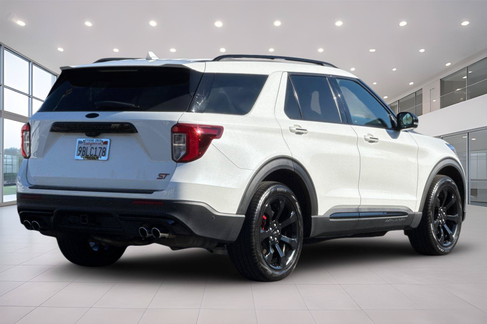 Used 2020 Ford Explorer ST w/ ST Street Pack AWD/4WD image 4