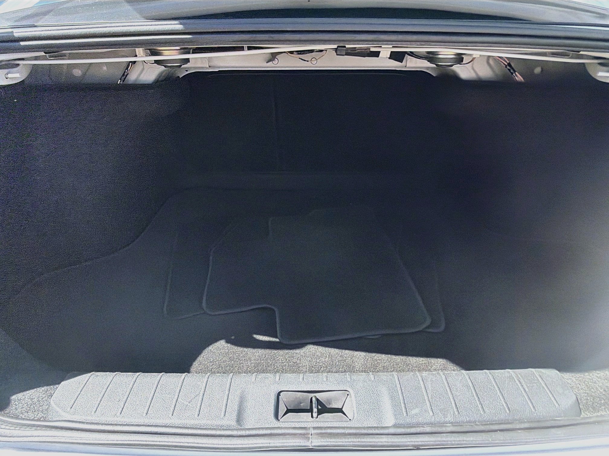 Used 2025 Nissan Sentra SR FWD image 26