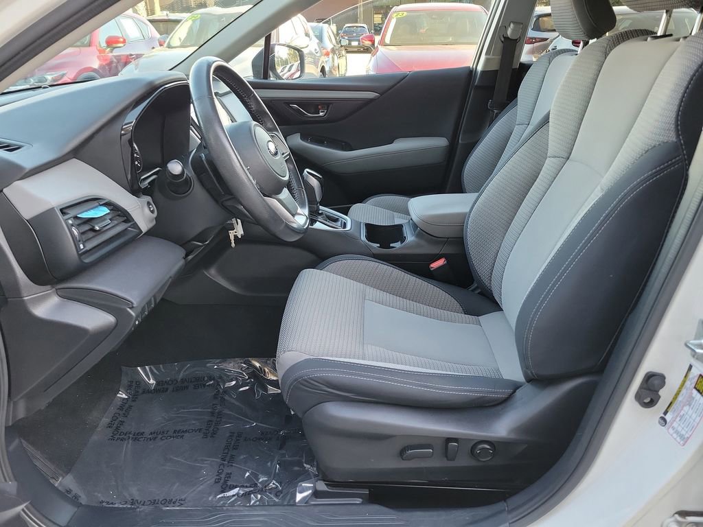 Used 2022 Subaru Outback Premium image 3