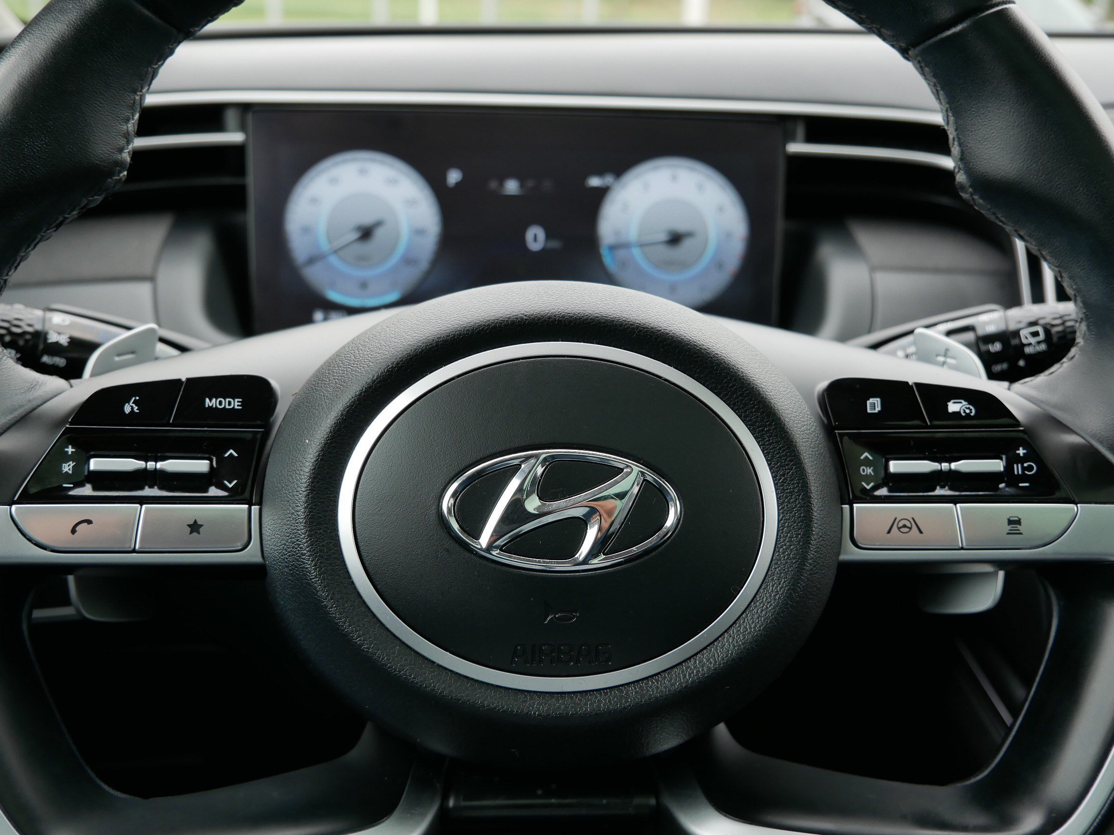 Used 2023 Hyundai Tucson Limited AWD/4WD image 25