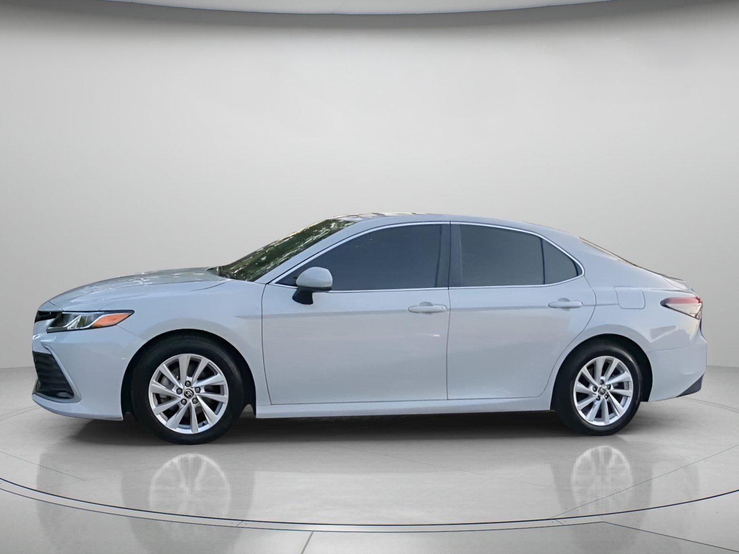 Used 2023 Toyota Camry LE FWD image 15