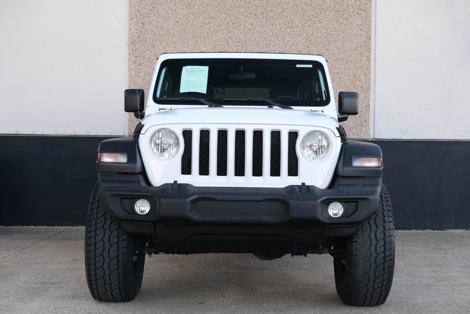 Used 2023 Jeep Wrangler Unlimited Sport image 2