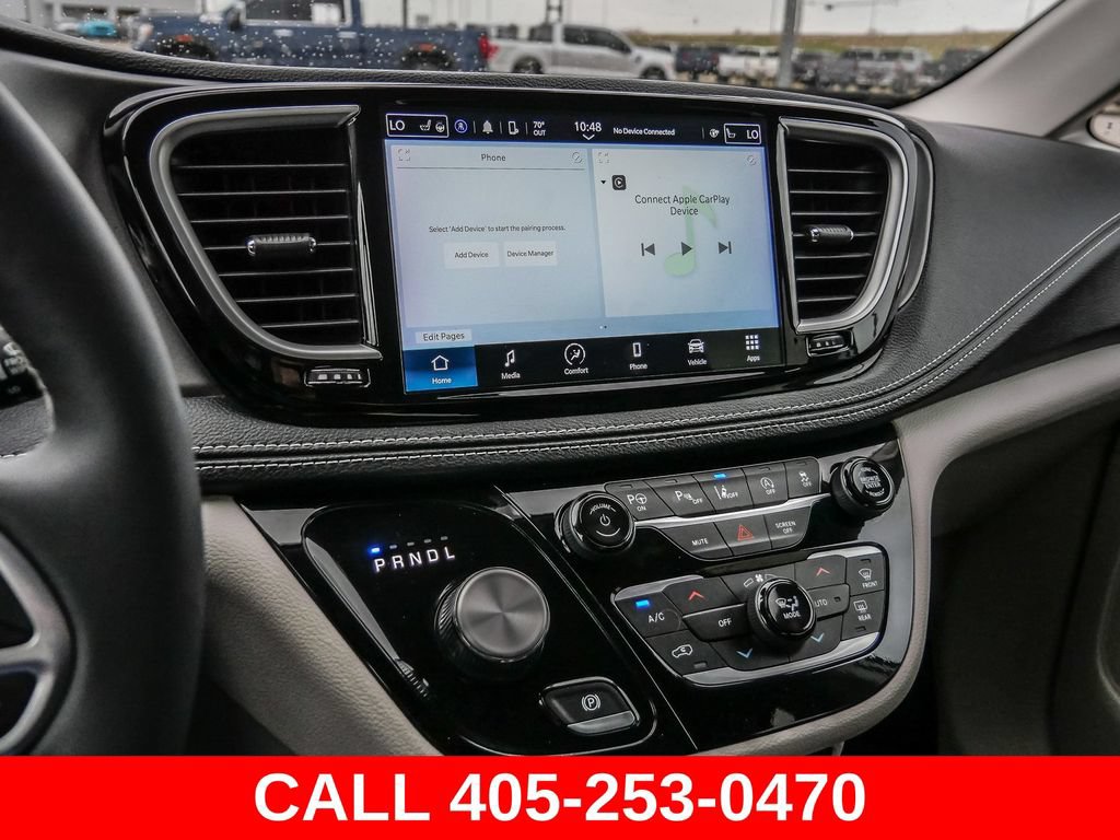 Used 2024 Chrysler Pacifica Touring-L AWD/4WD image 32