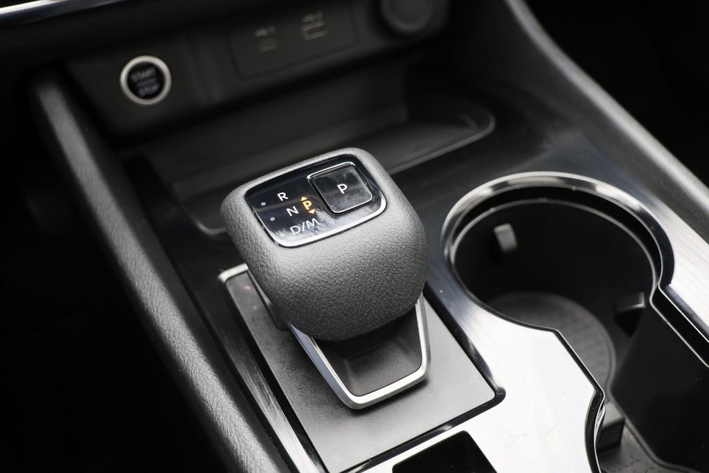 Used 2023 Nissan Rogue SV w/ SV Premium B Package image 24