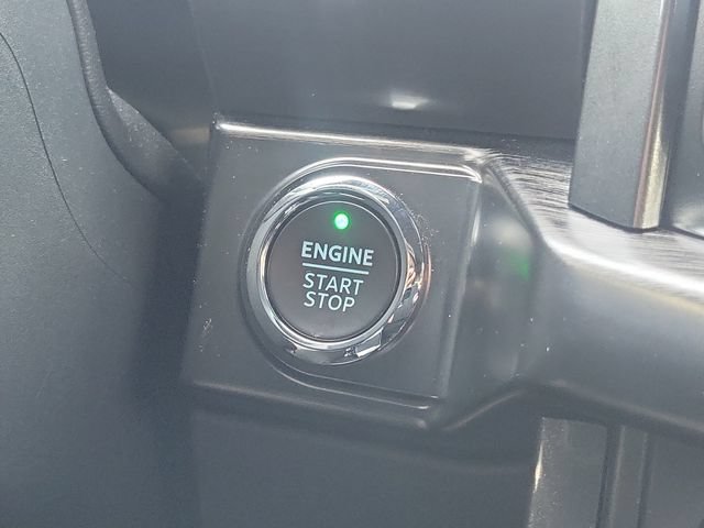 Used 2023 Ford F150 Lariat w/ Equipment Group 502A High AWD/4WD image 30