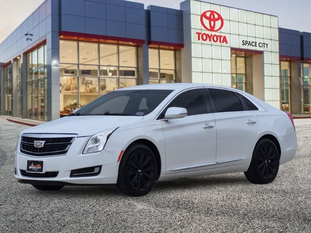Used 2016 Cadillac XTS FWD image 2