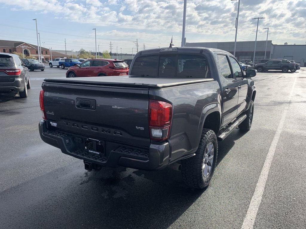 Used 2022 Toyota Tacoma SR image 8