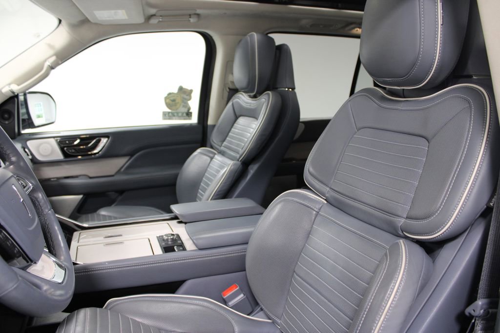 Used 2023 Lincoln Navigator L Black Label image 23