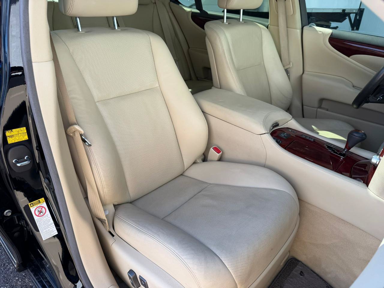 Used 2012 Lexus LS 460 w/ Luxury Value Edition RWD image 43