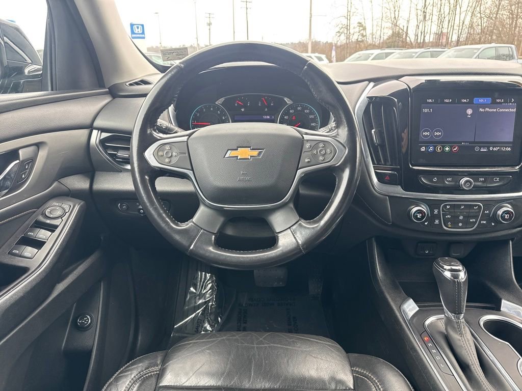 Used 2020 Chevrolet Traverse LT image 16