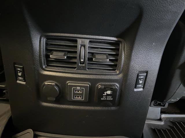 Used 2023 Nissan Titan PRO-4X w/ Pro-4x Convenience Package image 36