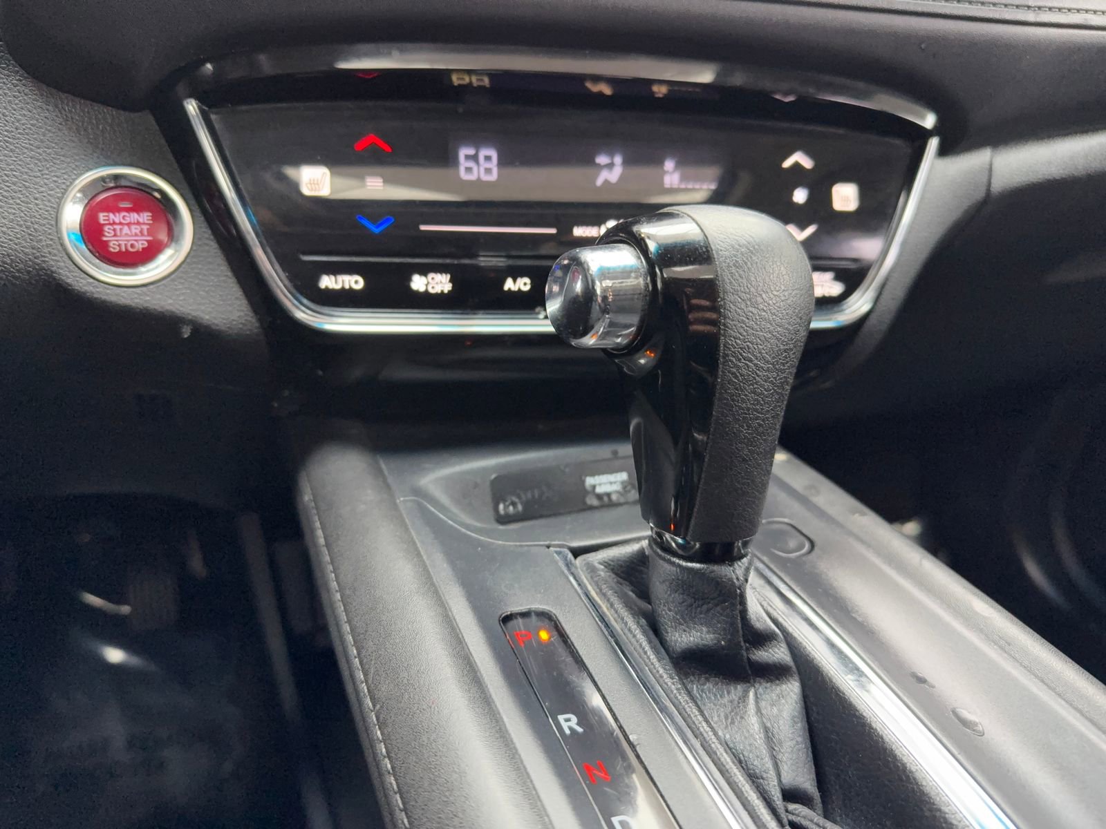 Used 2018 Honda HR-V EX image 29