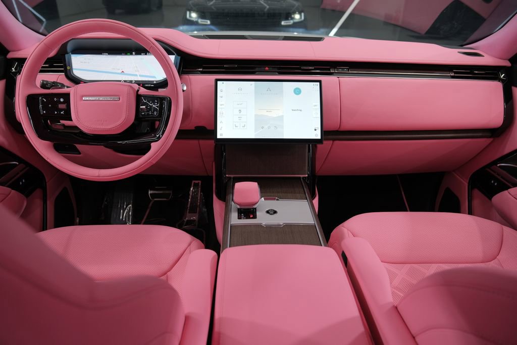 Used 2025 Land Rover Range Rover SE image 57