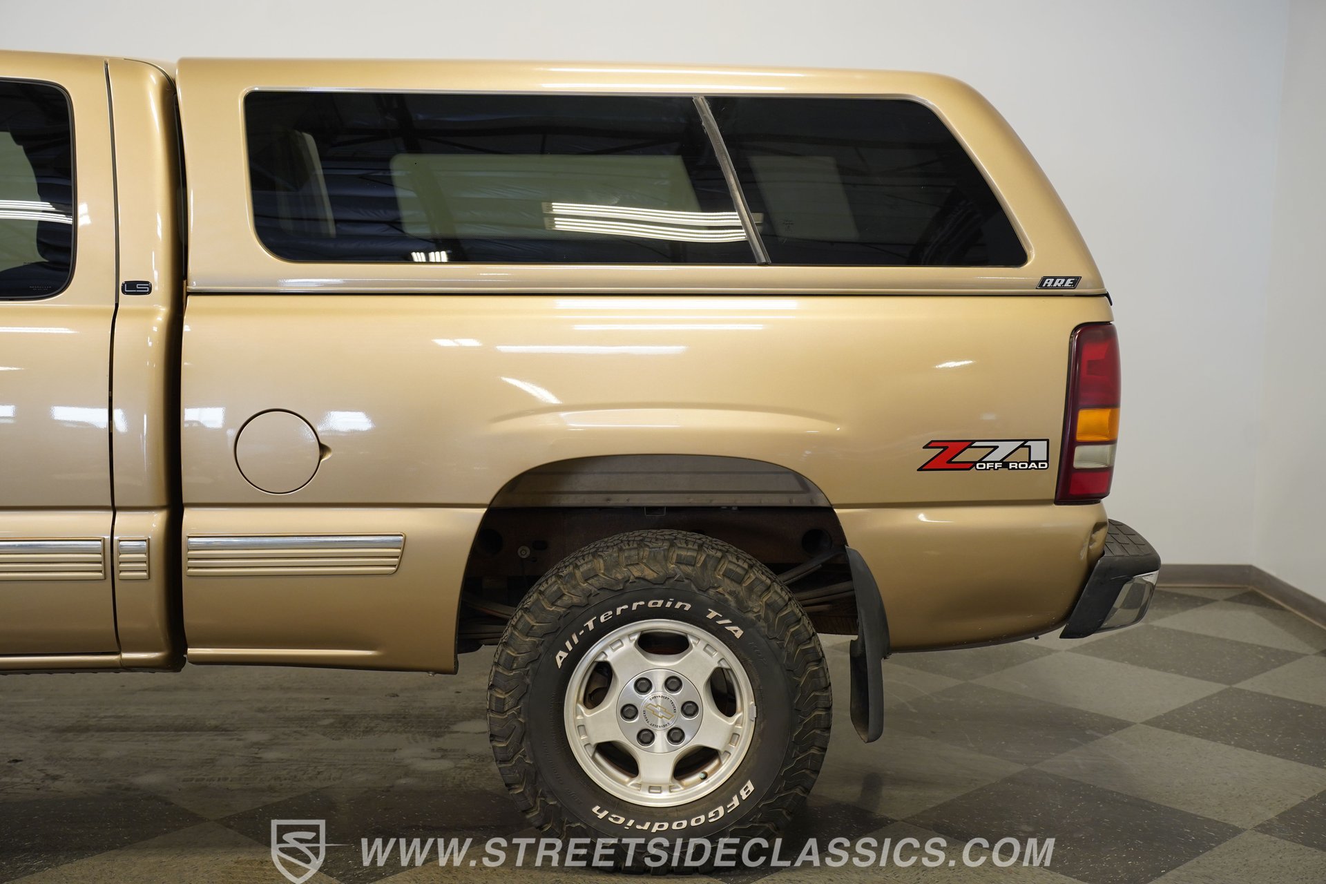 Used 2000 Chevrolet Silverado 1500 LS w/ Off-Road Chassis Pkg AWD/4WD image 25