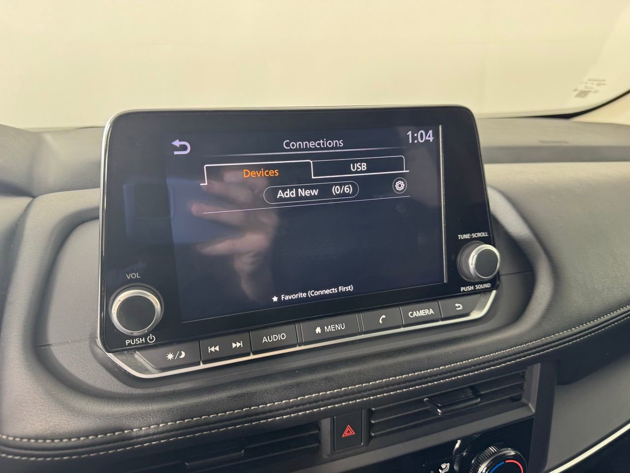 Used 2024 Nissan Rogue S image 17