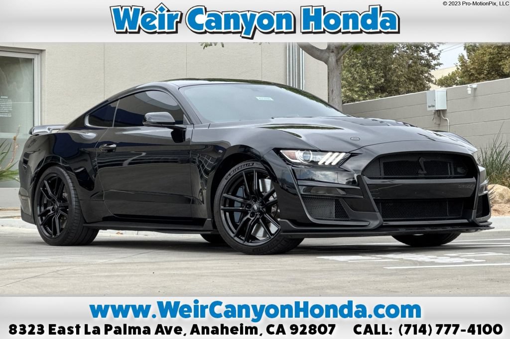 Used 2022 Ford Mustang Shelby GT500 w/ Technology Package RWD image 1