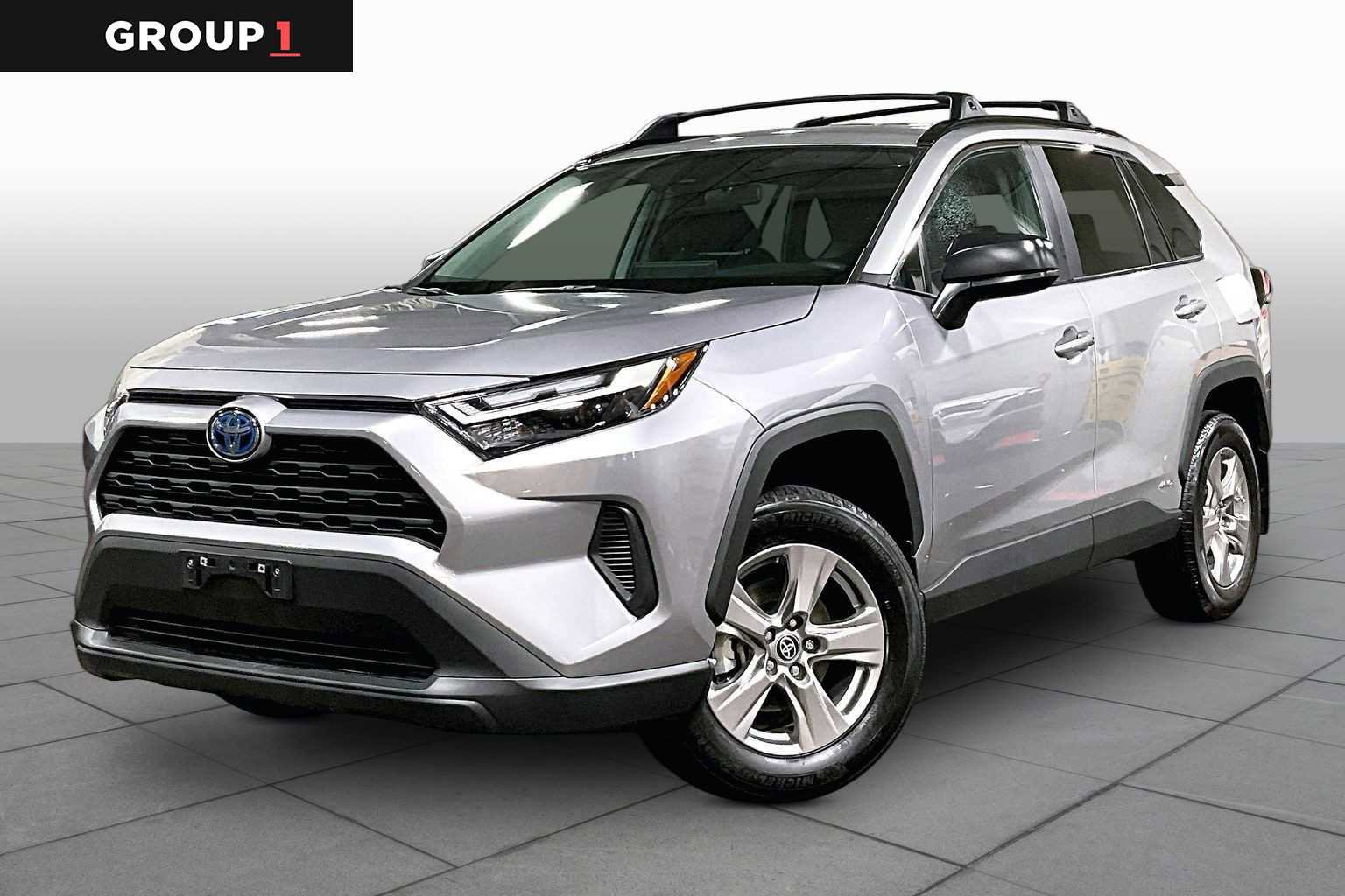 Used 2024 Toyota RAV4 LE AWD/4WD image 1