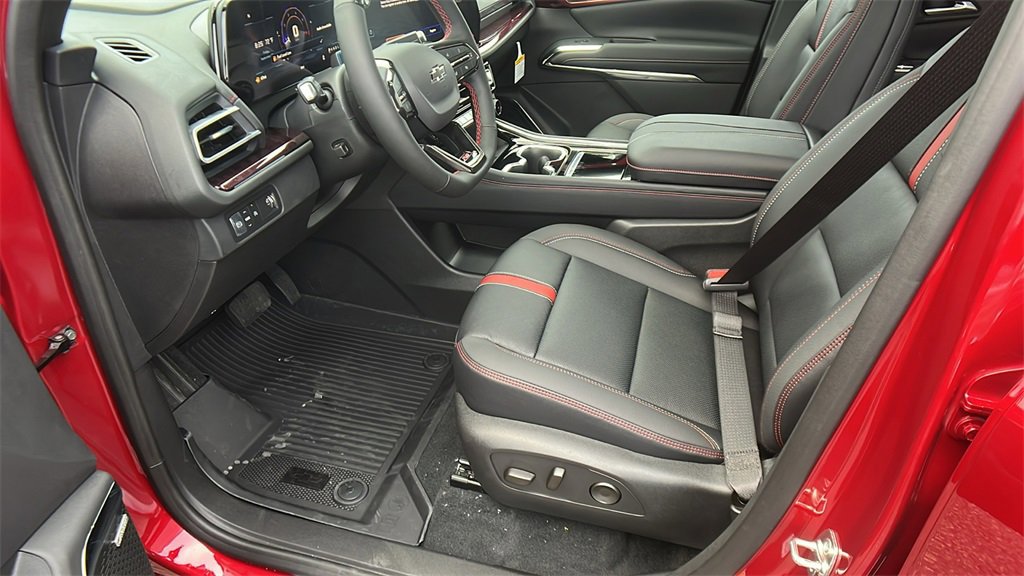 New 2026 Chevrolet Traverse RS w/ LPO, Floor Liner Package image 13