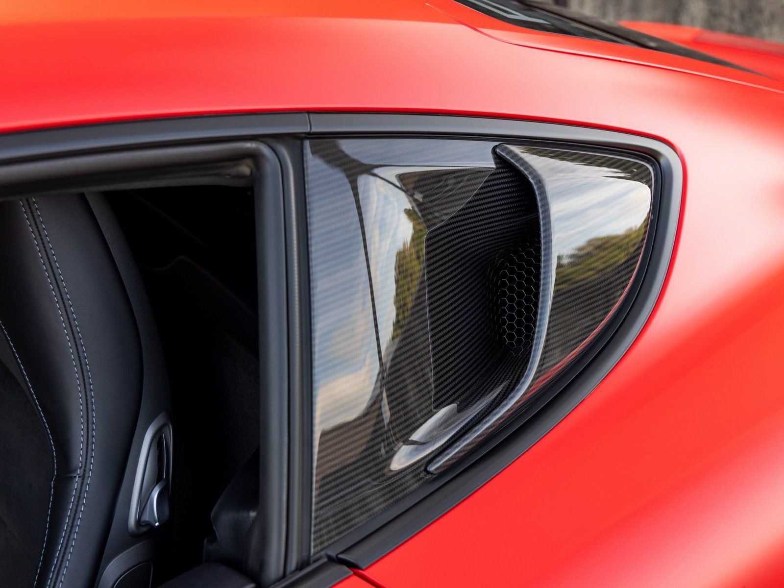 Certified 2023 Porsche 718 Cayman GT4 RS RWD image 22