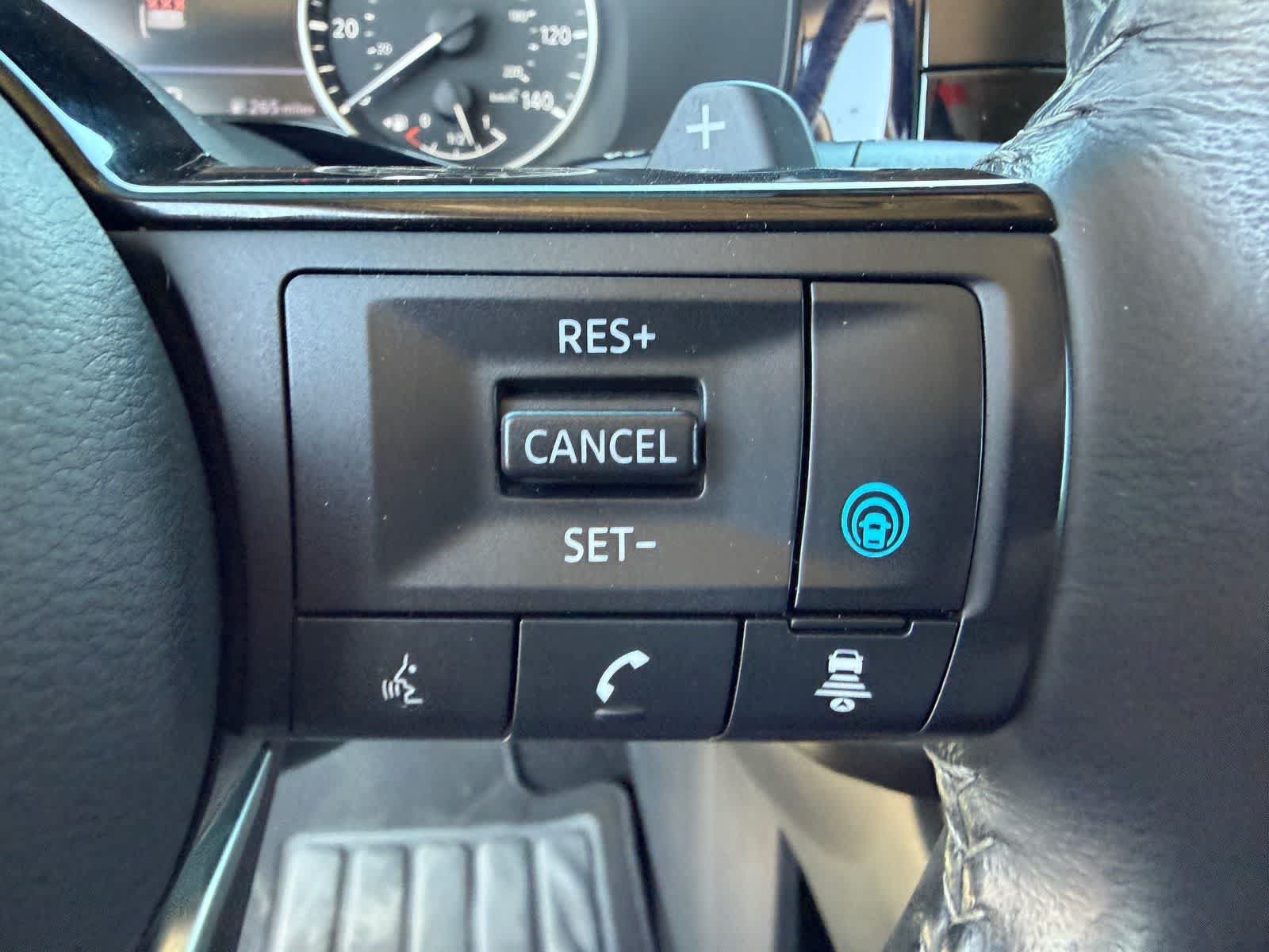 Used 2022 Nissan Pathfinder SL FWD image 17