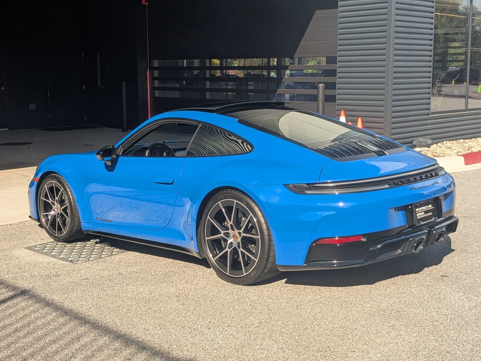 Certified 2025 Porsche 911 Carrera 4 GTS image 3