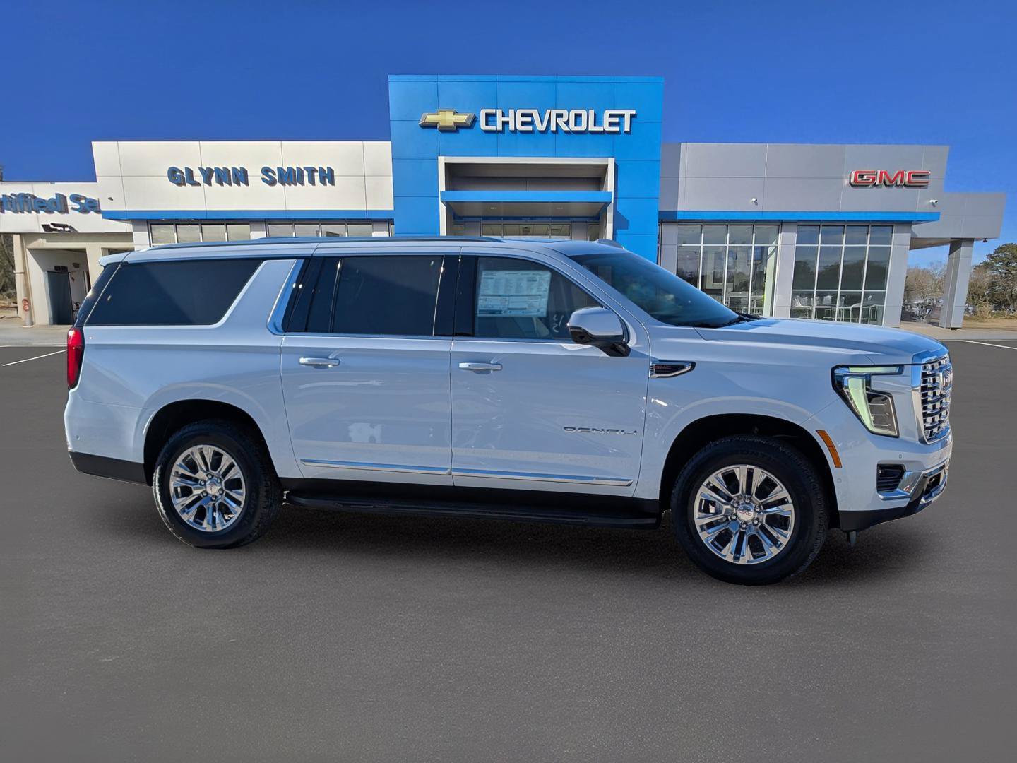 Used 2026 GMC Yukon XL Denali w/ Advanced Technology Package RWD image 8