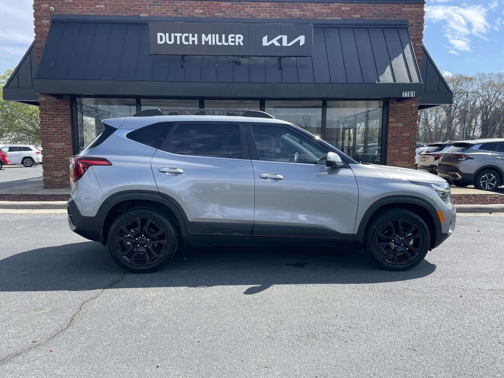Used 2025 Kia Seltos X-Line AWD/4WD image 8