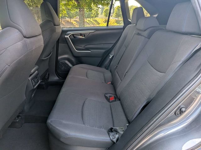 Used 2022 Toyota RAV4 SE AWD/4WD image 15