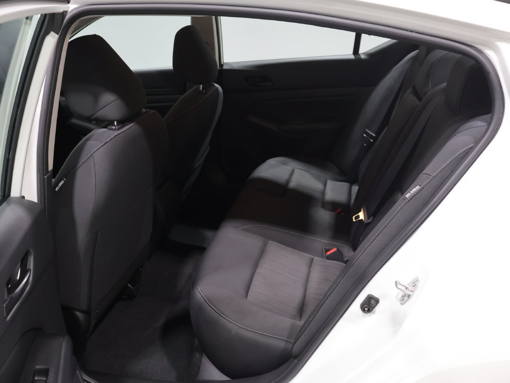 Used 2025 Nissan Altima 2.5 SV FWD image 18