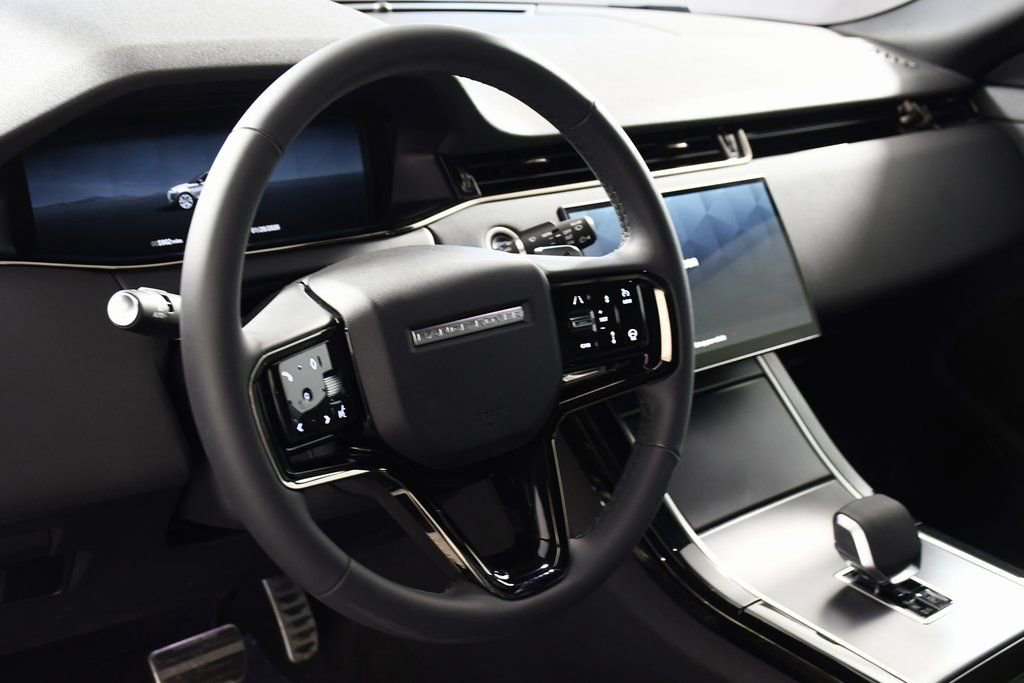 Certified 2025 Land Rover Range Rover Evoque Dynamic SE image 13