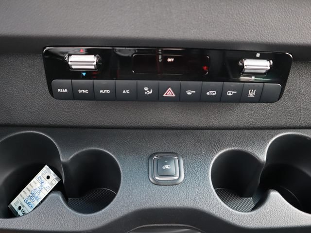 Used 2024 Mercedes-Benz Sprinter 2500 image 9