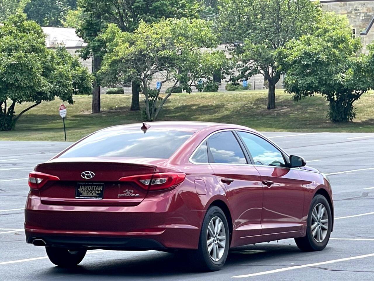 Used 2016 Hyundai Sonata SE FWD image 5