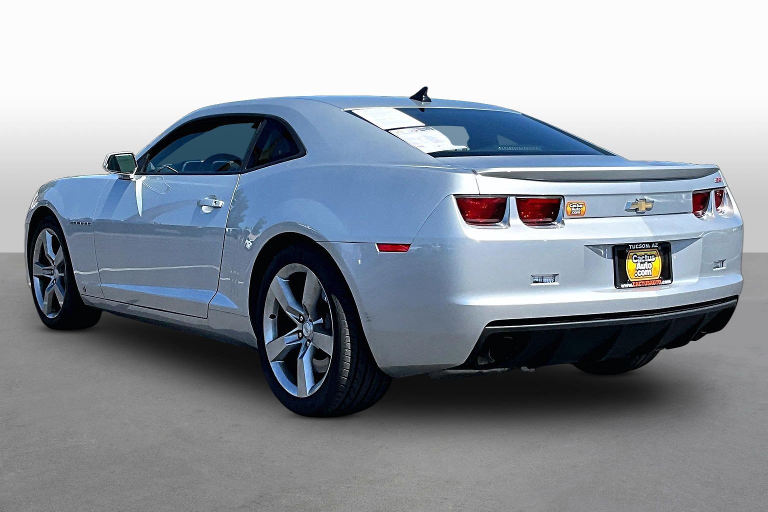 Used 2010 Chevrolet Camaro SS w/ RS Package RWD image 9