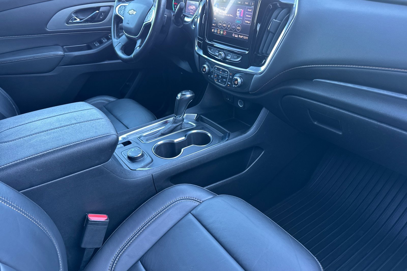 Used 2020 Chevrolet Traverse LT w/ LPO, Blackout Package image 21