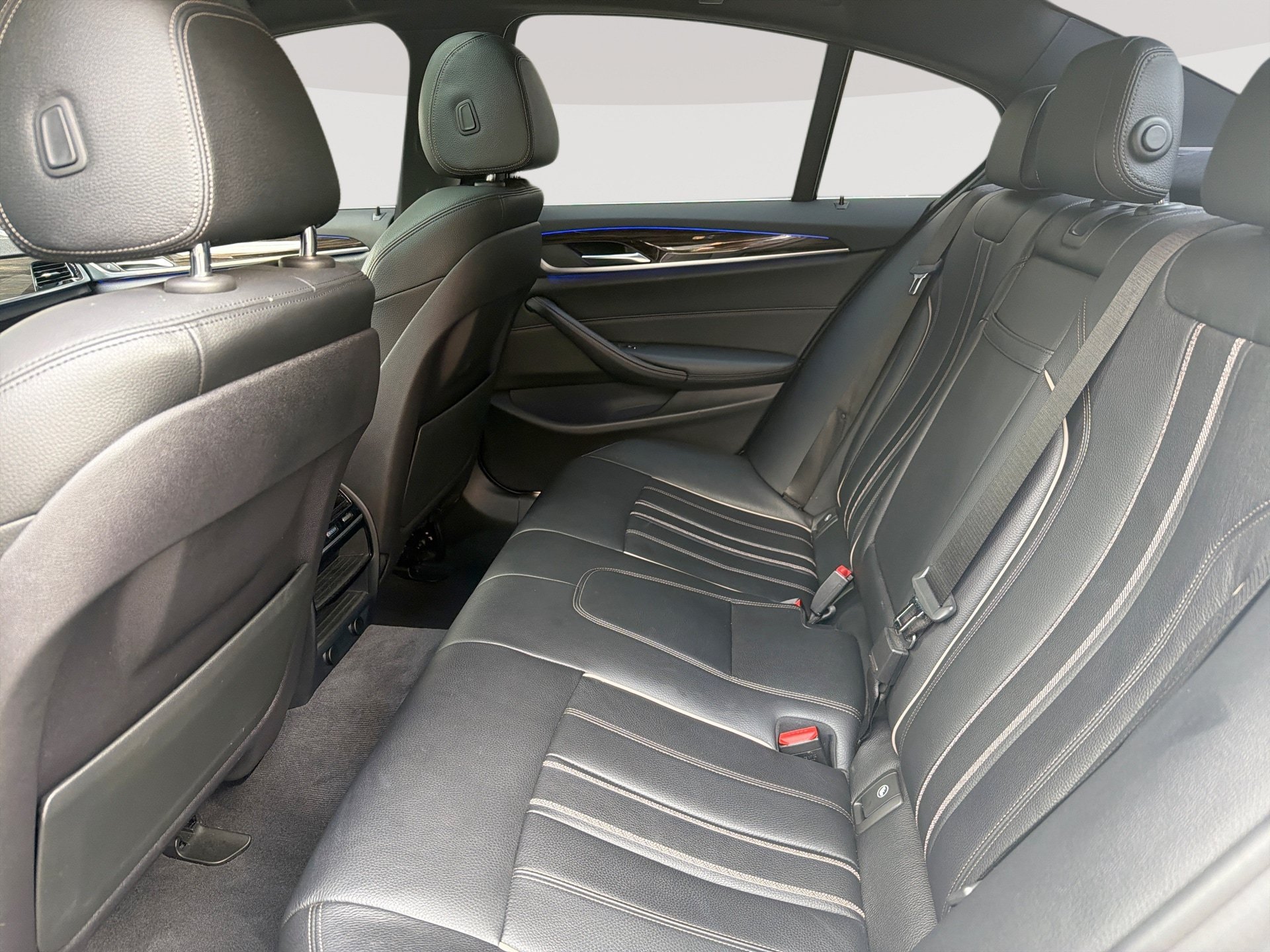 Used 2018 BMW 530i RWD image 27