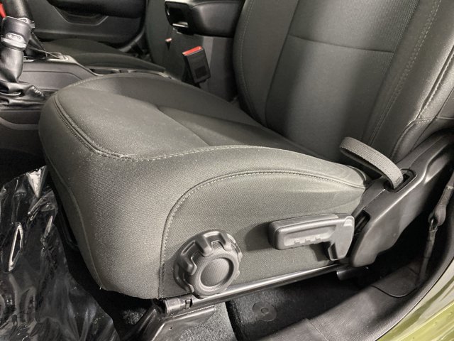 Used 2022 Jeep Wrangler Unlimited Sport AWD/4WD image 18
