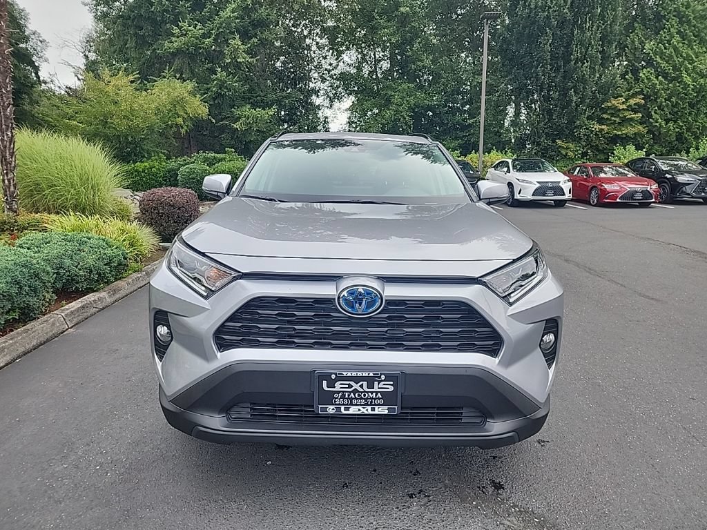 Used 2021 Toyota RAV4 XLE w/ Convenience Package AWD/4WD image 9