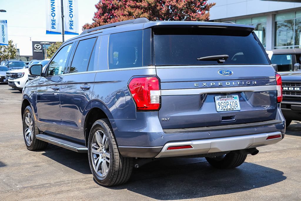 Certified 2023 Ford Expedition XLT RWD image 9