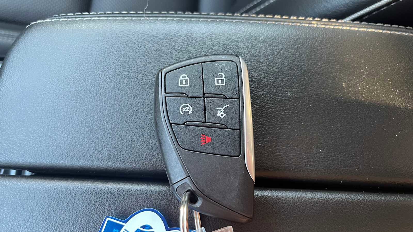 Used 2022 Buick Envision Essence w/ Safety Package image 27