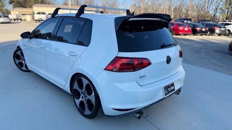 Used 2015 Volkswagen GTI S FWD image 5